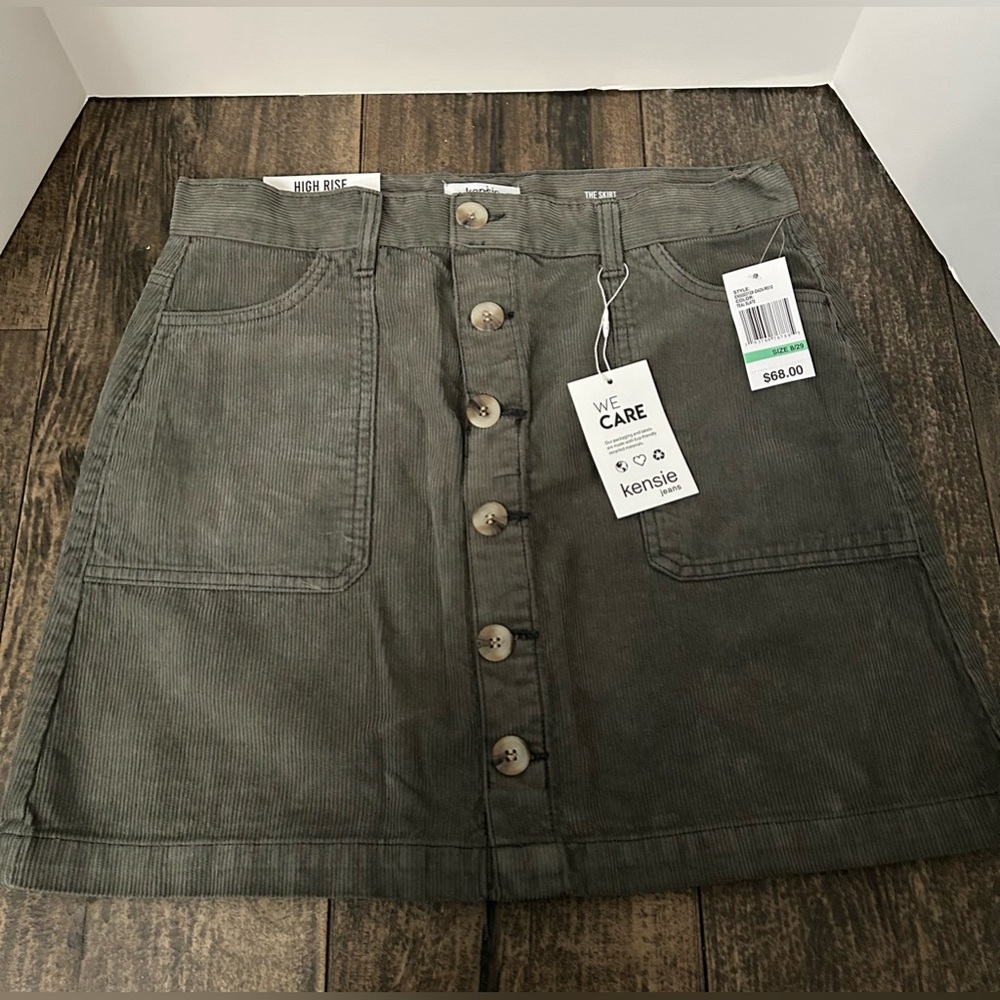 Kensie Jeans Skirt, size 8